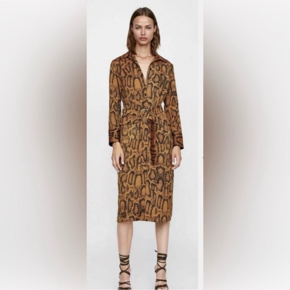 Midi dress size: M